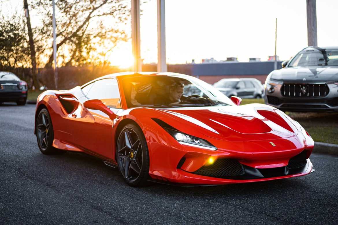 Ferrari stock is severely overvalued: is it an attractive buy?