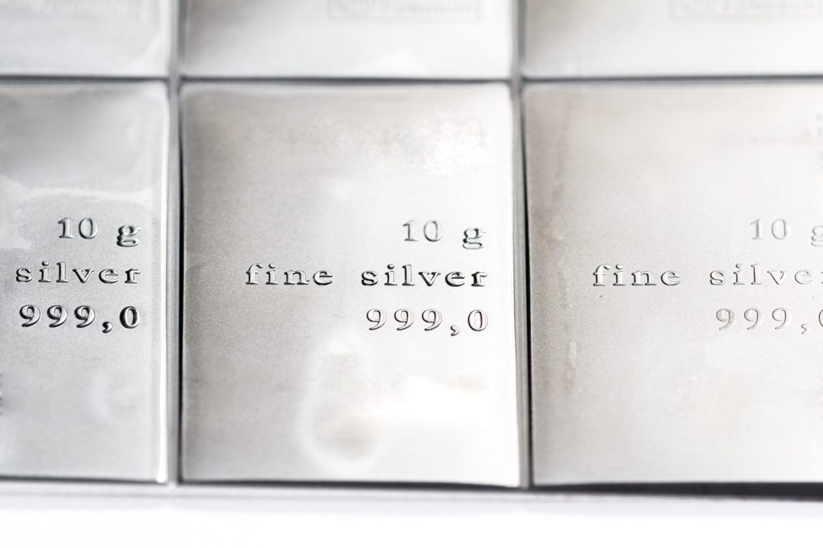 For the first time in India’s history, silver sales have outpaced gold during the festive Dhanteras season. 
Soaring gold prices have dampened traditional buying enthusiasm, pushing consumers and investors alike to consider silver as a valuable alternative. 
With growing industrial demand, especially from the electric vehicle (EV) sector, silver’s strong performance has even outshined the Nifty 50 this year, sparking renewed interest in its potential as a long-term investment.
Shift to silver this Dhanteras
Due to high gold prices, demand for the yellow metal dropped by 15% this festive season, with sales slipping from 42 tonnes last year to about 35-36 tonnes, according to Surendra Mehta, National Secretary of the Indian Bullion & Jewellers Association (IBJA). 
However, silver experienced a 30-35% rise in sales despite a 40% price increase compared to last Dhanteras. 
“We are collating data for silver because this is the first time we are seeing such a huge demand,” Mehta told <em>Times of India</em>, highlighting the historic shift.
Analysts attribute India’s declining gold demand partly to prices consistently staying above ₹80,000 per 10 grams. 
<a href="https://invezz.com/news/2024/10/30/global-gold-demand-rises-5-year-on-year-in-september-quarter-as-investments-surge-wgc/">The World Gold Council</a> (WGC) has projected that India’s gold demand could fall to a four-year low in 2024, with prices driven by global uncertainties and increased demand from central banks and the solar industry. 
In contrast, silver continues to attract buyers looking for affordable alternatives and investors seeking a potential growth asset.
Industrial demand boosts silver investment
Silver’s rising appeal is also fueled by industrial demand, particularly within the booming EV sector. 
The metal is increasingly viewed as a strategic investment with long-term potential beyond its traditional uses. 
“People now recognize the real opportunity in investing in silver,” Mehta added, underscoring silver’s growing appeal as both a precious and industrial asset.
With domestic silver prices crossing ₹1 lakh per kg, analysts have begun recommending it as a valuable portfolio addition. 
Saumil Gandhi, Senior Analyst at HDFC Securities, attributed recent gains in silver to macroeconomic factors, including declines in US Treasury yields and a weaker dollar, which have also buoyed gold.
Analysts recommend adding silver to portfolios
Silver’s performance has outpaced the Nifty 50 index this year, delivering a 33.65% year-to-date gain, with a 12.5% rise over the last month alone. 
Analysts suggest adding silver on price dips, with a potential portfolio allocation of 3-5% in the coming months. 
An analysis by Capitalmind Financial Services highlighted silver as an appealing alternative to gold, especially given its unique position as both a precious and industrial metal.
Anindya Banerjee, Senior VP and Head of Research in Currency, Commodity & Interest Rates at Kotak Securities, advocates for a slight overweight allocation in silver, recommending a 15% allocation to precious metals within a portfolio, with 60% in silver and 40% in gold. 
“Silver offers exposure to both gold and industrial metals, making it a better investment option for those with a higher risk appetite,” Banerjee noted in an <a href="https://economictimes.indiatimes.com/markets/commodities/gold-and-silver-outlook-for-diwali-where-to-invest-for-the-year-ahead-and-why/articleshow/114775250.cms?from=mdr"><em>Economic Times</em> report</a>.
Ace investor and commodities expert Jim Rogers also recently advised investors to consider silver, given gold’s record highs.
This Dhanteras season marks a shift not only in consumer buying patterns but also in investment strategy, with silver emerging as a promising asset. 
Driven by affordability and the potential for industrial growth, silver could prove to be a strong addition to diversified portfolios, appealing to both traditional and forward-looking investors.
The post <a href="https://invezz.com/news/2024/10/31/silver-demand-surges-amid-high-gold-prices-and-nifty-decline-heres-why-investors-are-bullish/">Silver demand surges amid high gold prices and Nifty decline: here’s why investors are bullish</a> appeared first on <a href="https://invezz.com/">Invezz</a> Silver demand surges amid high gold prices and Nifty decline: here’s why investors are bullish