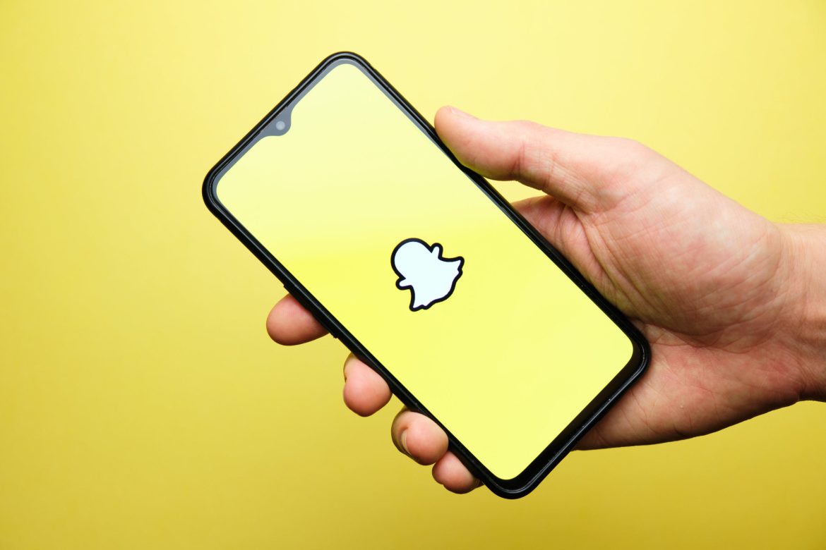 Snap Inc. (NYSE: SNAP) has been a disappointment for its shareholders throughout 2024. 
The stock has dropped over 40% in the past three months, bringing its valuation to an attractive level. 
But is this a great buying opportunity or just another value trap?
According to Andrew Boone, an analyst at JMP Securities, it’s the former. 
He suggests that if you invested $1,000 in Snap today, you could see that investment grow to $1,700 by the end of 2025. 
Boone shared this optimistic outlook in a recent research note to clients.
Why is JMP bullish on Snap stock?
Boone upgraded Snap to “outperform” and set a price target of $17, implying a potential 70% upside from its current level. 
He is optimistic because of recent positive changes at the company. 
Last month, Snap announced an overhaul that includes the introduction of new AI tools. 
JMP Securities expects these tools to significantly boost Snap’s share price going forward.
Boone also highlighted a shift in Snap’s growth trajectory, noting an “inflection in impression growth.” 
The company has plans to launch Simple Snapchat and Sponsored Snaps, which he believes will increase North American user engagement and enhance advertising opportunities. 
With these new ad products, Boone sees strong potential for revenue growth.
It’s worth noting, however, that Snap does not currently pay a dividend.
Analysts suggest that Snap’s app redesign, which simplifies navigation by reducing it to three screens, will make the Spotlight feature more accessible and likely boost its usage. 
This change is expected to improve overall user engagement, especially among users over 18, who account for about 80% of Snapchat’s audience.
JMP Securities predicts that the introduction of Sponsored Snaps will play a key role in driving ad revenue growth in 2025.
Currently, users open Snapchat around 40 times a day, with most interactions happening within messaging. 
Sponsored Snaps will enable advertisers to place messages directly into users’ inboxes, potentially generating an additional $180 million in ad revenue. 
This would represent approximately four percentage points of ad growth, based on JMP’s 2024 advertising revenue estimate of $4.9 billion.
Snap shares are trading at a discount
Although it’s unclear when Snap will launch these new products, Boone remains confident. 
He appreciates the company’s product-led growth initiatives and finds the valuation appealing, citing a 15.5x 2026 estimated EBITDA.
JMP’s positive outlook on Snap comes just a week before the company is set to release its third-quarter financial results. 
Analysts expect Snap to report a loss of 13 cents per share, which would be an improvement over the 21-cent loss in the same quarter last year.
Snap has also continued to grow its daily active users (DAUs), reporting a 9% year-over-year increase to 432 million in the latest quarter. 
More users generally lead to more advertisers, driving revenue growth.
With Snap stock currently hovering near its 52-week low, the valuation seems compelling for investors looking to enter at these levels.
The post <a href="https://invezz.com/news/2024/10/24/if-you-invest-1000-in-snap-stock-today-heres-your-2025-return/">If you invest $1,000 in Snap stock today, here’s your 2025 return</a> appeared first on <a href="https://invezz.com/">Invezz</a> If you invest $1,000 in Snap stock today, here’s your 2025 return