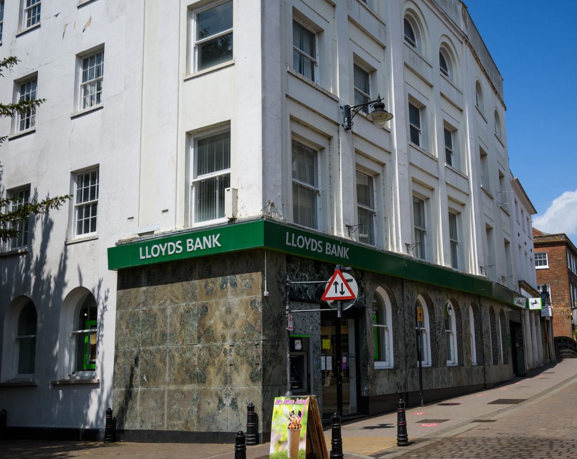 Lloyds Banking Group (LON: LLOY) share price has done well this year and is hovering near the year-to-date high of 60.66p. It has soared by over 200% from its lowest point in 2020.
It is up by almost 32% this year, beating the SPDR Bank ETF (KBE), which has jumped by almost 20%. The KBE fund holds some of the biggest banks and private equity companies like Jackson Financial, The Bancorp, Wells Fargo, and Apollo Global Management. 
Barometer for the UK
Lloyds Bank is a company that is often seen as a barometer of the UK economy because it is the biggest bank in the country. It does that through its 16 brands, including its eponymous brand, Halifax, Bank of Scotland, Scottish Widows, and Embark Group. It serves 27 million customers in the country and has no major presence abroad.
Lloyds’ performance this year happened because the UK economy did better than expected this year. Unlike in Europe and the United States, the manufacturing PMI remained above 51.5 last month, meaning the sector is growing.
The UK’s labor market has been fairly strong while inflation has moved to the Bank of England’s (BoE) target of 2.0%. Retail sales have also done well, which explains why stocks like <a href="https://invezz.com/news/2024/08/16/rising-tesco-marks-spencer-shares-are-getting-overbought/">Tesco and Marks and Spencer</a><strong> </strong>have jumped to their record highs.
Other British banks have also done well. For example, NatWest, another bank mostly doing business in the UK and Ireland, rose by over 65% this year. Banks like Barclays, Standard Chartered, and HSBC rallied in 2024.
Lloyds Banking Group has also done well because of the actions by the Bank of England (BoE), which has maintained higher interest rates recently. 
A company like Lloyds benefits when interest rates are high because they boost the net interest income. Its interest income has risen from over $22.3 billion in 2018 to over $35 billion in the last financial year. 
Its net interest income jumped from $13.4 billion to over $16.9 billion in the same period. As a result, its total revenue jumped from $22.7 billion to $23.4 billion.
Read more: <a href="https://invezz.com/news/2024/09/13/are-lloyds-bank-natwest-and-barclays-at-risk-from-revolut/">Are Lloyds Bank, NatWest, and Barclays at risk from Revolut?</a>
Strong shareholder returns
The Lloyds share price has done well because of its recent financial results. According to its financial statement, the company’s net income came in at £8.3 billion in the first half of the year from £9.18 billion in the first half of last year. 
Lloyds Bank’s statutory profit dropped from £2.86 billion to £2.44 billion after tax. This performance happened even as the bank’s customer deposits rose to £474.7 billion.
The bank has rewarded investors in the past few months as it boosted its dividends and share repurchase program. 
It hiked its dividend to 1.06p, a 15% increase from what it gave last year and committed to continue returning money to investors. It will do that by lowering its CET ratio from the current 14.% to 13.5% by the end of this year and 13% by December 2026
Looking ahead, the next important catalyst for the Lloyds share price will be its earnings scheduled for October 23rd. These results will provide more information about the company’s progress and what to expect in the last quarter of the year. 
The best case for Lloyds Bank is its strong dividend, profitability, and its credit quality. It has a dividend yield of over 3%, while its profits are robust. Also, the company has some of the best credit ratings in the UK. Fitch has given it a long-term rating of A, while Moody’s and S&P have a rating of A3 and BBB+.
Read more: <a href="https://invezz.com/news/2024/08/07/lloyds-share-price-could-rise-by-another-43-soon/">Lloyds share price could rise by another 43% soon</a>
Lloyds share price analysis
The daily chart shows that the LLOY share price has done well this year. Recently, however, the bullish momentum has stalled, and the stock has moved sideways. 
It formed a triple-top chart pattern at 59.46p, and remained above the 50-day and 200-day Exponential Moving Averages. 
The Relative Strength Index (RSI) has remained above the neutral point of 50 while the MACD indicator has moved above the neutral level.
Therefore, the stock’s outlook is neutral for now. More upside will only be confirmed if it rises above the year-to-date high of 60p. The alternative scenario is where it retreats and retests the lower side of the ascending trendline at 57p.
The post <a href="https://invezz.com/news/2024/10/01/lloyds-share-price-sits-and-waits-oct-23-will-be-key/">Lloyds share price sits and waits: Oct. 23 will be key</a> appeared first on <a href="https://invezz.com/">Invezz</a> Lloyds share price sits and waits: Oct. 23 will be key