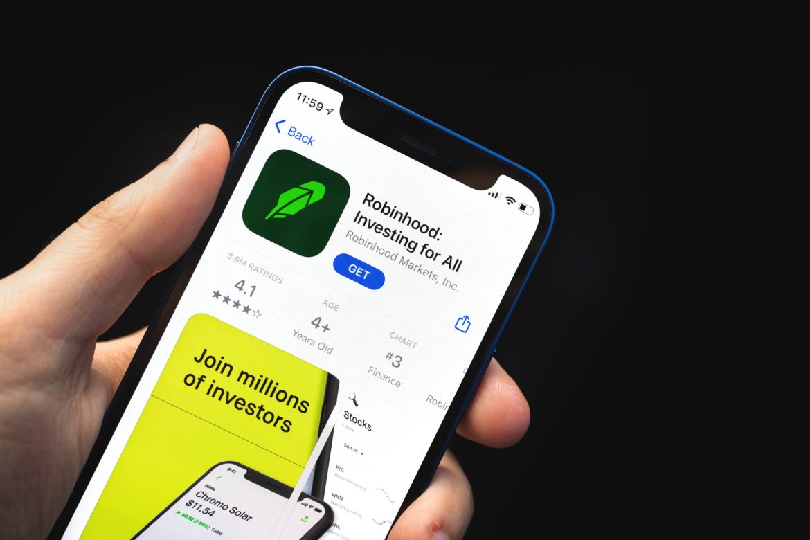 Robinhood has announced the launch of margin trading in the UK, enabling investors to borrow funds to amplify their trades. This development, which follows the platform’s discussions with the Financial Conduct Authority (FCA), will allow UK users greater access to advanced investment tools traditionally reserved for a select group of high-net-worth individuals.
The new margin trading option allows UK users to leverage their existing assets as collateral to acquire additional securities. 
Unlike many UK platforms that restrict margin trading to high-net-worth clients, Robinhood’s initiative seeks to democratize access to this trading strategy. 
Competitors offering similar services include Interactive Brokers, IG, and CMC Markets, but margin trading remains relatively uncommon in the UK due to regulatory concerns about the risks involved.
Robinhood’s foray into margin trading follows the introduction of a securities lending product in September, which enables users to earn passive income on their stock holdings. The platform is promoting “competitive” interest rates for its margin loans, which range from 6.25% for loans up to $50,000 to 5.2% for loans of $50 million and above.
Jordan Sinclair, president of Robinhood UK, emphasized the platform’s mission to dismantle barriers to entry for everyday investors. 
“There are so many barriers to entry,” Sinclair stated in an <a href="https://www.cnbc.com/2024/10/21/robinhood-rolls-out-margin-trading-in-the-uk-after-regulator-nod.html">interview with CNBC</a>. 
<blockquote>
Ultimately, we want to break down those stigmas and barriers to basic investing tools.
</blockquote>
He added that for the right customers, margin trading can be an effective way to diversify and expand their portfolios.
However, margin trading carries inherent risks, particularly for retail investors. 
By using borrowed funds, traders can amplify their investments; for instance, a $10,000 investment in Tesla could be made with only $1,000 upfront if using 10x leverage. 
While this strategy can yield substantial returns in a rising market, it also increases the potential for significant losses if asset values decline.
Robinhood initially launched in the UK last November but was unable to offer margin trading until now due to regulatory discussions. 
Sinclair explained that gaining the FCA’s confidence involved demonstrating the platform’s US product history and eligibility criteria. 
To mitigate risks for users, Robinhood has established stringent safeguards, requiring a minimum deposit of $2,000 in cash for margin trading and ensuring that customers voluntarily opt into the service.
Sinclair reassured potential users that Robinhood’s customers’ uninvested cash is protected up to $2.5 million by the Federal Deposit Insurance Corporation (FDIC), providing an added layer of security for users navigating the complexities of margin trading.
With this launch, Robinhood aims to make margin trading accessible to a broader audience in the UK, positioning itself as a competitive player in the international trading market.
The post <a href="https://invezz.com/news/2024/10/21/robinhood-launches-high-risk-margin-trading-in-uk-following-regulatory-approval/">Robinhood launches high-risk margin trading in UK following regulatory approval</a> appeared first on <a href="https://invezz.com/">Invezz</a> Robinhood launches high-risk margin trading in UK following regulatory approval