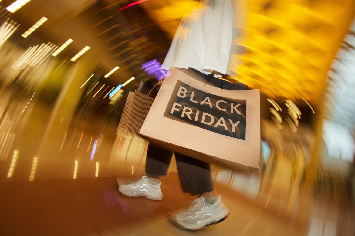 US shoppers spent a record $10.8 billion online this Black Friday, marking a 10.2% year-over-year increase, <a href="https://www.reuters.com/business/retail-consumer/black-friday-data-shows-us-shoppers-spent-108-bln-online-2024-11-30/">according to Adobe Analytics</a>. 
As the official kickoff to the holiday shopping season, Black Friday showcased the growing dominance of e-commerce, with consumers flocking to mobile devices and desktops to snag deals on everything from electronics to beauty products. 
The surge highlights the shift in consumer behavior, with traditional brick-and-mortar retailers facing stiff competition from e-commerce giants like Amazon and Walmart.
Adobe Analytics, which monitors more than 1 trillion visits to US retail sites, reported a notable jump in online spending compared to previous years. 
In 2023, online Black Friday sales reached $9.8 billion, up from $9.1 billion in 2022. 
The upward trend reflects consumers’ increasing reliance on digital platforms, particularly during high-discount events like Black Friday.
E-commerce leaders benefit from the boom
Amazon and Walmart, two of the biggest players in the US e-commerce landscape, are well-positioned to capitalize on the digital shopping frenzy. 
Walmart, which operates 4,700 stores nationwide, has significantly expanded its store-to-home delivery options to cater to online shoppers. 
These investments aim to capture a larger share of the lucrative holiday season.
Meanwhile, Adobe’s data revealed that shoppers favored mobile devices for their purchases, a trend that aligns with the convenience of shopping from home or on the go. 
Corey Coscioni, a 58-year-old shopper, noted he was hunting for gifts for his family both online and in-store, underscoring the hybrid shopping approach many consumers now adopt.
What’s hot and what’s not
This year’s top-selling online products reflected diverse consumer interests. 
Makeup, skincare, and haircare products led the charge, alongside Bluetooth speakers and espresso machines. 
Toys saw a staggering 622% increase in online sales compared to average daily sales in October, while jewelry sales rose 561%, and appliances spiked 476%.
These statistics emphasize the variety of products consumers sought during Black Friday, driven by deep discounts and aggressive marketing campaigns.
Salesforce reports differing numbers
Salesforce, a cloud-based software firm, offered a separate analysis, estimating US Black Friday online sales at $17.5 billion, a 7% rise from the previous year. 
Salesforce’s data, based on traffic patterns from thousands of online retailers, also highlighted strong sales in home appliances and furniture, reflecting a broader consumer focus on practical, big-ticket items.
The significant growth in Black Friday online spending sets the stage for a robust holiday shopping season, with retailers competing fiercely for consumer dollars. 
As Cyber Monday approaches, e-commerce platforms are expected to see another surge in sales, further cementing the role of online shopping in modern retail.
With Black Friday establishing itself as a digital powerhouse, the focus for retailers will likely remain on enhancing user experience, offering attractive discounts, and refining delivery logistics to meet growing consumer expectations.
The post <a href="https://invezz.com/news/2024/11/30/black-friday-online-spending-hits-10-8-b-fueled-by-discounts-and-mobile-shopping/">Black Friday online spending hits $10.8B, fueled by discounts and mobile shopping</a> appeared first on <a href="https://invezz.com/">Invezz</a> Black Friday online spending hits $10.8B, fueled by discounts and mobile shopping