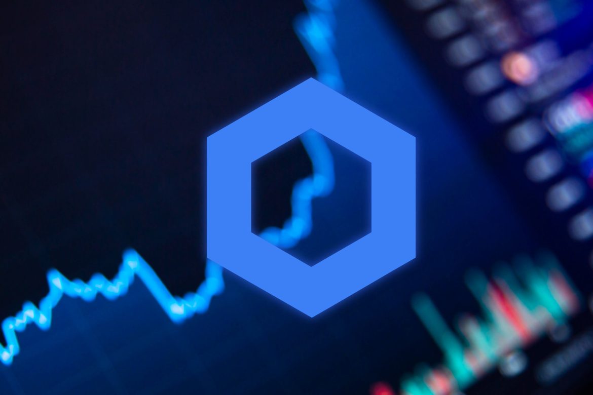 Chainlink price has staged a strong recovery in the past few days as investors cheered some of Donald Trump’s policies and its growing ecosystem. LINK token rose for four straight days, reaching its highest swing since January 6. It has risen by 34% from its lowest level this month. So, what next for Chainlink as the crypto boom resumes?
Chainlink’s ecosystem is growing
Chainlink, the biggest oracle network in crypto, has continued to grow its ecosystem, becoming one of the most diverse projects in the industry. 
Initially, it was an oracle project that moves off-chain data to the on-chain. Some of the biggest players in crypto projects like AAVE and Compound embraced it.
Recently, it has launched other solutions that have become popular among developers. For example, it launched the cross-chain interoperability protocol (CCIP), which is a standard that enables developers to build secure applications that can transfer tokens and messages across different chains. 
CCIP is an important part of the growing industry of Real World Asset (RWA) tokenization. Analysts expect that the industry was valued at $2.3 billion in 2021 and that it would surge to over $5.6 billion by 2026. McKinsey expects that assets worth over $2 trillion will be tokenized by 2030, while other analysts place the number at $10 trillion. 
Chainlink has been embraced by numerous companies its technology. The most notable ones are Swift Society, which is owned by some of the biggest banks globally. Swift handles over $150 trillion in transactions annually. 
Chainlink has also partnered with other companies like Coinbase, Emirates NBD, UBS, and ANZ Bank. 
The company recently launched the Cross-Chain Token (CCT) standard that streamlines token transfers across blockchains using CCIP. Several cryptocurrencies like Shiba Inu and Floki have embraced this standard. The latest <a href="https://invezz.com/news/2025/01/15/link-price-jumps-as-chainlinks-ccip-upgrade-goes-live-with-cross-chain-token-standards/">CCIP upgrade</a> went live this week.
<a href="https://twitter.com/chainlink/status/1879937290941919430"></a><a href="https://twitter.com/chainlink/status/1879937290941919430">Chainlink</a><a href="https://twitter.com/chainlink/status/1879937290941919430">@chainlink</a>·<a href="https://twitter.com/intent/follow?screen_name=chainlink">Follow</a><a href="https://twitter.com/chainlink/status/1879937290941919430"></a>OKX <a href="https://twitter.com/wallet">@wallet</a> has adopted the Chainlink standard for secure cross-chain interoperability to unlock L2 staking across <a href="https://twitter.com/arbitrum">@arbitrum</a>, <a href="https://twitter.com/base">@base</a>, <a href="https://twitter.com/ethereum">@ethereum</a>, and <a href="https://twitter.com/Optimism">@Optimism</a>.
OKX is leveraging <a href="https://twitter.com/LidoFinance">@LidoFinance</a>’s Direct Staking rails powered by CCIP to enable users to stake ETH directly from L2s.<a href="https://twitter.com/chainlink/status/1879937290941919430"></a><a href="https://twitter.com/chainlink/status/1879937290941919430">8:02 PM · Jan 16, 2025</a><a href="https://help.twitter.com/en/twitter-for-websites-ads-info-and-privacy"></a><a href="https://twitter.com/intent/like?tweet_id=1879937290941919430">884</a><a href="https://twitter.com/intent/tweet?in_reply_to=1879937290941919430">Reply</a>Copy link<a href="https://twitter.com/chainlink/status/1879937290941919430">Read 28 replies</a>
Chainlink price may do well in the coming months as more crypto and corporates join its ecosystem. 
At the same time, the United States has committed to become more crypto friendly under Donald Trump. According to <a href="https://www.bloomberg.com/news/articles/2025-01-16/trump-plans-to-designate-cryptocurrency-as-a-national-priority?utm_medium=social&utm_campaign=socialflow-organic&utm_source=twitter&utm_content=crypto">Bloomberg</a>, the administration plans to elevate crypto as a national priority. He will sign an executive order that will create a crypto advisory council and guide government agencies to work with the industry.
Trump’s policies significantly differ from those promoted by Joe Biden whose SEC went to war with the industry. Under Gary Gensler, the agency filed over 86 lawsuits against companies like Ripple and Binance.
Trump also wants to prioritize American crypto projects as it creates a reserve fund. Chainlink will likely be one of the top projects if this happens. There are also chances that Chainlink will have its spot ETFs this year, a crucial factor now that <a href="https://invezz.com/news/2024/01/15/chainlink-sees-decent-upside-as-link-on-exchanges-drops-to-4-year-low/">LINK balances on exchanges</a> have fallen.
Chainlink price forecast
The daily chart shows that the LINK token price has formed several bullish chart patterns that may push it higher in the coming months. 
Chainlink has formed a cup and handle chart pattern, which is characterized by a vertical line and a rounded bottom. It is one of the most popular bullish patterns in the market. 
LINK price has also formed a bullish flag chart pattern, a popular continuation sign. This pattern comprises a long vertical line and a falling cannel that resembles a flag. 
Therefore, Chainlink will likely have a strong bullish breakout. Bulls target the next resistance at $31, which was reached on December 13, at its highest swing. This target is about 30% above the current level. A move above that level will likely see it surge to the next crucial resistance level at $50.
The post <a href="https://invezz.com/news/2025/01/17/chainlink-price-prediction-heres-why-link-may-surge-to-50-soon/">Chainlink price prediction: here’s why LINK may surge to $50 soon</a> appeared first on <a href="https://invezz.com/">Invezz</a> Chainlink price prediction: here’s why LINK may surge to $50 soon