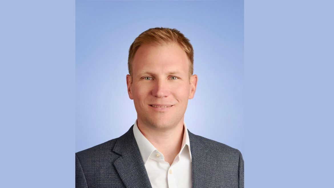 The year 2024 was a milestone for the cryptocurrency sector. From Bitcoin ETFs grabbing headlines to political shifts shaping regulatory approaches, the industry evolved rapidly. 
As we look ahead, Brett Reeves, Head of Go Network at institutional digital asset infrastructure provider BitGo, shares his insights on what 2025 might hold for the crypto and blockchain space.
In this interview with <em>Invezz</em>, Reeves discusses the transformative potential of blockchain, the rise of stablecoins, and the steps needed to make cryptocurrencies mainstream. Edited excerpts:
<em><strong>Invezz</strong>: 2024 saw significant developments in the cryptocurrency industry. How do you see these events shaping the market in 2025?</em>
Last year was transformative, especially with Bitcoin ETFs becoming a reality. 
That alone reinforced Bitcoin’s resilience and solidified its position as a permanent player in global finance. 
However, the real game-changer was the political shift in the United States, with Donald Trump returning as president and bringing a markedly pro-blockchain perspective.
<blockquote>
The appointment of Paul Atkins as head of the SEC signals a new era for regulatory clarity, which will drive innovation and adoption in the US. 
</blockquote>
Meanwhile, Bitcoin surpassing $100,000 is a powerful milestone, proving the growing maturity of this sector.<em><strong>Invezz</strong>: Blockchain technology has been reshaping industries. What areas do you think will see the most growth in 2025?</em>
Blockchain adoption is steeply accelerating, and we’re seeing its impact across industries like gaming, finance, and supply chains. 
Developers are building decentralised applications (dApps) that enhance real-world experiences, especially in gaming, where players can earn tokens and transfer value across platforms.
Investment is another area of growth. 
With the rise of regulated Bitcoin and Ethereum ETFs, institutional and retail investors are integrating crypto into their portfolios. 
Treasury management is also evolving, with companies like MicroStrategy using Bitcoin as a long-term store of value. 
Cross-border transactions via stablecoins are revolutionising remittances, particularly in Asia, where users benefit from lower fees and near-instant processing.<em><strong>Invezz</strong>: Speaking of stablecoins, they’re becoming increasingly important. What role do you see them playing in 2025?</em>
Stablecoins have evolved far beyond their initial use as a trading tool. They’re now a key component in modernising financial systems, enabling seamless payments, settlements, and access to decentralised finance (DeFi).
At BitGo, we’re launching our stablecoin, GoUSD, to address these needs. Our goal is to provide users with a stable, efficient, and inclusive financial tool that bridges traditional and digital economies. 
<blockquote>
We anticipate a surge in stablecoin adoption, with no fewer than a dozen major projects launching in the first half of 2025.
</blockquote>
<em><strong>Invezz</strong>: Regulation has been a critical factor for crypto adoption. How do you see the regulatory landscape evolving?</em>
The US has lagged in creating clear crypto regulations, but that’s set to change under the new administration. 
<blockquote>
President Trump’s commitment to fostering innovation in blockchain and crypto is likely to accelerate the establishment of comprehensive regulatory frameworks.
</blockquote>
Europe, on the other hand, is already leading the way with the Markets in Crypto-Assets Regulation (MiCA), which will be fully implemented by January 2025. 
This regulatory clarity will attract significant new capital inflows, making cryptocurrencies more accessible and compliant.<em><strong>Invezz</strong>: There’s been a perception that cryptocurrencies are linked to illicit activities. How has the industry addressed this issue?</em>
That perception is fading fast. Research by Chainalysis shows that illicit activity now accounts for less than 0.5% of on-chain transaction volume, and the trend is declining. 
The crypto industry has made significant strides in transparency, accountability, and traceability.
The events of 2022 eliminated many bad actors, leaving behind a more robust and resilient ecosystem. 
<blockquote>
Much like the dot-com crash paved the way for giants like Amazon, the crypto industry is emerging stronger and more credible.
</blockquote>
<em><strong>Invezz</strong>: Finally, what excites you most about 2025 for crypto and blockchain?</em>
The growing institutional adoption of crypto is incredibly exciting. 
Companies like MicroStrategy, which holds over 439,000 Bitcoins, are setting a precedent for corporate investment in digital assets. 
This confidence from major players enhances the credibility of cryptocurrencies as a mainstream asset class.
On a broader level, advancements in blockchain technology and cybersecurity are making digital assets more practical for everyday use. 
With innovation continuing at a rapid pace, the potential for blockchain to foster financial inclusion and create new opportunities is limitless.
The post <a href="https://invezz.com/news/2025/01/17/interview-stablecoins-will-transform-finance-in-2025-says-brett-reeves/">Interview: Stablecoins will transform finance in 2025, says Brett Reeves</a> appeared first on <a href="https://invezz.com/">Invezz</a> Interview: Stablecoins will transform finance in 2025, says Brett Reeves