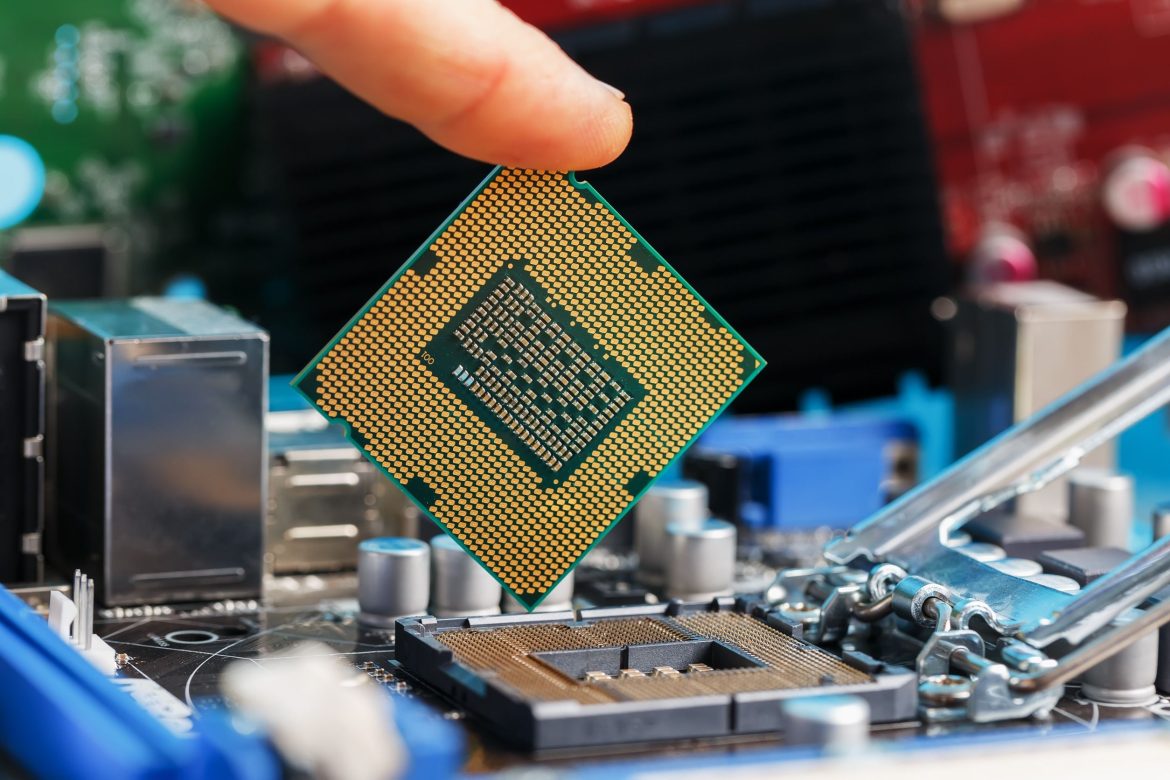 Chip stocks have been all the rage in financial markets ever since the whole AI frenzy started in late 2022.
However, not all chip stocks were made equal. 
Despite the hype, a few of them haven’t been able to do all that well in recent months. 
But that doesn’t mean they are not worth owning in 2025.
At least, that’s what famed investor Jim Cramer has told us in recent appearances on CNBC. 
Here are the top 2 underperforming chip stocks he recommends buying on the recent weakness.
ASML Holding NV (AMS: ASML)
<a href="https://invezz.com/news/2025/01/02/asml-stock-forecast-will-the-dutch-chip-giants-growth-shift-in-2025/">ASML stock has tanked nearly 30%</a> over the past six months but Jim Cramer expects the story moving forward to be a different one.
Part of the reason why this Dutch firm has done poorly in recent months has been the US imposed restrictions on the export of sophisticated chips to China.
But the Mad Money host remains positive on ASML as it’s the world’s largest supplier of the semiconductor industry and the sole provider of extreme ultraviolet (EUV) lithography machines used for manufacturing advanced chips.
“I think ASML is a remarkably great company, and I think you should buy it,” he told his viewers this week.
Plus, President Trump has recently disclosed a desire to “get along with China”. 
So, who’s to say the chip export regulations won’t ease against Beijing under his rule? 
He did, after all, roll back on plans to raise tariffs on Chinese goods by 60%.
The new US government is now broadly expected to announce a much more accommodative 10% increase in tariffs on China – roughly in line with what he has planned for other countries as well.
Lam Research Corp (NASDAQ: LRCX)
Lam Research is another name Cramer expects will recover this year following a close to 30% hit since July of 2024.
“That stock is so cheap; I want to buy it. We have so many semis in the Charitable Trust but that stock is the cheapest I’ve seen it in a long time,” he said this week on Mad Money.
Lam Research is <a href="https://www.nasdaq.com/articles/lam-researchs-q2-2025-earnings-what-expect">scheduled to report its second-quarter financial results</a> on January 20th. 
The consensus is for it to earn 87 cents a share (up 16% year-on-year) on $4.31 billion in revenue (up 14.6% year-on-year).
The Nasdaq-listed firm stands to benefit from increased spending on dynamic random access memory amidst continued focus on AI applications. A 1.15% dividend yield makes LRCX all the more attractive to own in 2025.
Plus, Lam Research stock is trading at a deep discount considering its forward price-to-earnings multiple of 22 times versus the industry’s 35.
Wall Street currently sees an upside in the semiconductor company to $92 on average indicating potential for a more than 15% gain from current levels.
The post <a href="https://invezz.com/news/2025/01/25/top-2-semiconductor-stocks-jim-cramer-recommends-for-buying-in-2025/">Top 2 underperforming semiconductor stocks Jim Cramer recommends for buying in 2025</a> appeared first on <a href="https://invezz.com/">Invezz</a> Top 2 underperforming semiconductor stocks Jim Cramer recommends for buying in 2025