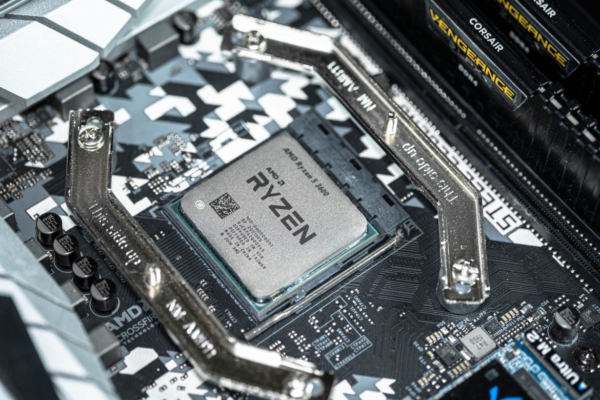 Advanced Micro Devices Inc (NASDAQ: AMD) is taking a hit in after-hours on Tuesday despite <a href="https://ir.amd.com/news-events/press-releases/detail/1236/amd-reports-fourth-quarter-and-full-year-2024-financial">reporting market-beating financial results</a> for its fiscal fourth quarter.
Investors are responding primarily to a 69% year-on-year increase in the company’s data centre sales to $3.86 billion, which fell short of $4.14 billion that analysts had forecast.
But the post-earnings weakness in AMD stock may have created an exciting opportunity for investors interested in buying and holding this AI name for the long-term, as per Rosenblatt analyst Hans Mosesmann.
AMD stock remains competitive vs Nvidia
AMD shares are worth owning after the company’s management guided for “strong double-digit percentage growth” in its top and bottom line this year.
Hans Mosesmann remains bullish on the semiconductor giant as he disagrees with the broader narrative that Advanced Micro Devices is losing momentum.
“AMD’s roadmap remains quite competitive, if not incrementally more competitive vs. Nvidia Blackwell,” he argued in a recent report, adding the “ROCm compiler technology and continued chiplet advantage helps offset the CUDA Nvidia moat.”
Other notable names that are currently bullish on AMD stock include famed investor and Mad Money host Jim Cramer who sees the chipmaker as the only one that could catch up to Nvidia.
Shares of Advanced Micro Devices are now down about 18% versus their year-to-date high.
AMD is not losing share to custom ASICs
In his research note, the Rosenblatt analyst also shrugged off concerns that custom ASICs are stealing share from GPUs.
“Nobody is shifting business away from AMD and Nvidia this year on the fly to a custom destined DC solution,” he told clients, adding the custom ASICs lack a significant foothold at the edge.
All in all, Hans Mosesmann is bullish on AMD stock because he has immense confidence in the leadership of Lisa Su and the <a href="https://invezz.com/news/2025/01/16/amd-faces-analyst-downgrades-could-the-mi350-chip-series-boost-stock-performance/">sentiment has turned a bit too sour on AMD</a>.
Note that Advanced Micro Devices shares are now down an alarming 50% versus their high in March of 2024.  
How high could AMD shares fly in 2025?
The sell-off in AMD stock may prove to be an amazing buying opportunity considering Mosesmann is calling for upside in this AI play to $250.
His price target indicates potential for a whopping 135% gain from current levels. According to the Rosenblatt analyst’s research note:
<blockquote>
AMD will capture double-digit DC GPU accelerated/AI compute unit share in next few years, and experience a TAM of $500 billion, which is half of the GPU gaming share of ~30% for the last generation.
</blockquote>
Advanced Micro Devices earned $1.09 a share (adjusted) on $7.66 billion in revenue in its fiscal fourth quarter. Analysts, in comparison, were at $1.08 per share and $7.66 billion, respectively.
That said, AMD shares remain unappealing for income investors as they do not pay a dividend at writing.   
The post <a href="https://invezz.com/news/2025/02/05/amds-post-earnings-decline-is-a-bit-too-unfair-heres-why-analyst-remains-strongly-bullish/">AMD’s post-earnings decline is a bit too unfair: here’s why analyst remains strongly bullish</a> appeared first on <a href="https://invezz.com/">Invezz</a> AMD’s post-earnings decline is a bit too unfair: here’s why analyst remains strongly bullish