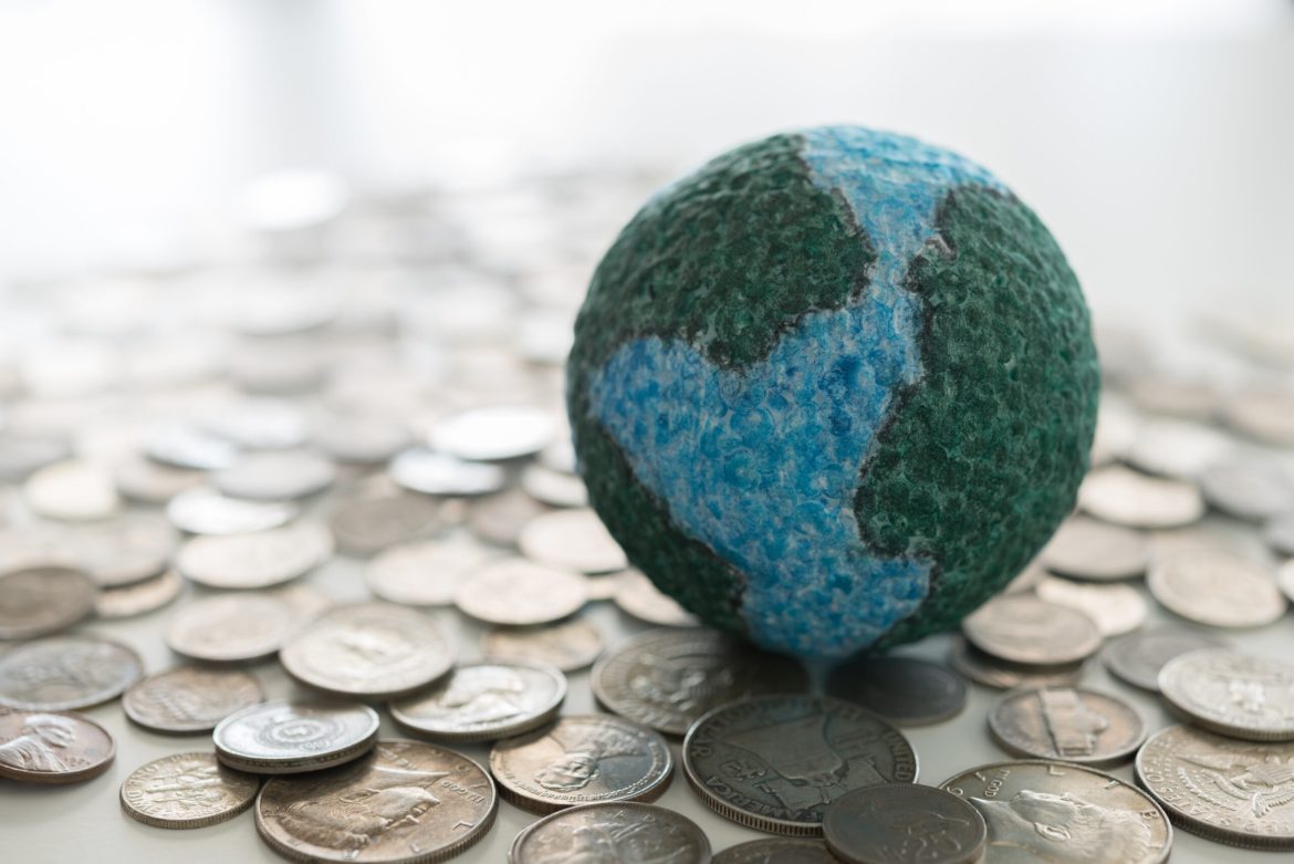 The United States is facing a deepening economic divide, with wealth becoming increasingly concentrated in the hands of a small elite. According to the <a href="https://wid.world/data/">World Inequality Database</a>, the top 10% of Americans now control an astonishing 71.2% of the country’s total wealth—one of the highest levels of wealth inequality seen globally. This growing disparity has sparked renewed debate over the country’s tax policies and social spending, especially in light of recent Republican budget proposals that heavily favor the rich.Wealth inequality has long been a concern in the US, but experts warn that current trends could lock millions of working-class Americans into a cycle of poverty. As the Republican-led Senate and House work to reconcile their budget blueprints, economists and policy advocates are raising alarm over provisions that slash funding for critical social services while delivering billions in tax cuts to the wealthiest individuals and corporations.The changing nature of things and the increasing gapDr. Sarah Thompson, an economist specializing in labor and wealth distribution, criticized the proposed cuts, stating, “The budget eliminates key safety nets for lower-income Americans while offering $10 billion in new tax breaks to the wealthiest. This approach will only worsen the wealth divide and erode economic mobility.”<a href="https://www.statista.com/chart/34240/share-of-wealth-held-by-the-richest-10-percent/">According to data compiled by Statista</a>, the latest Republican budget proposal seeks to extend provisions of the 2017 Tax Cuts and Jobs Act. If passed, the extensions would result in $3.6 trillion in tax cuts through 2034. Out of this, $1.8 trillion would go directly to individuals earning over $400,000 annually, while $900 billion would be allocated to businesses in the form of tax relief.These tax breaks would be offset by sweeping reductions in social spending. Medicaid could face cuts of up to $880 billion, the Supplemental Nutrition Assistance Program (SNAP) may see reductions of $230 billion, and federal student loan subsidies could be slashed by $330 billion. Policy analyst John Kelly underscored the human cost of these figures, saying, “These aren’t just budget lines—they represent healthcare, food, and education for millions of Americans.”From a global perspective, the US remains one of the most unequal developed nations. In contrast, the top 10% in the European Union hold 59.3% of the wealth. Hungary ranks highest within the EU at 67.1%, while the Netherlands boasts the most equitable wealth distribution at 45.4%. Outside the EU, countries like Iceland and North Macedonia also fare better, with top 10% wealth shares hovering around 56.5–56.7%.North America as a whole now reflects inequality levels similar to those found in Sub-Saharan Africa and parts of Asia. Dr. Emily Rojas, a socio-political economist, warns, “Such extreme disparities risk undermining social cohesion and economic stability, especially if left unaddressed.”As budget negotiations continue, the growing concentration of wealth in America has ignited calls for comprehensive tax reform and economic justice. The stark reality—that the wealthiest 10% now control over 70% of the nation’s wealth—demands urgent policy attention. Whether this trend can be reversed remains a central question in the fight for a fairer economic future.The post <a href="https://invezz.com/news/2025/04/04/us-wealth-inequality-hits-new-high-as-top-10-now-own-71-2-of-nations-wealth/">US wealth inequality hits new high as top 10% now own 71.2% of nation’s wealth</a> appeared first on <a href="https://invezz.com/">Invezz</a> US wealth inequality hits new high as top 10% now own 71.2% of nation’s wealth